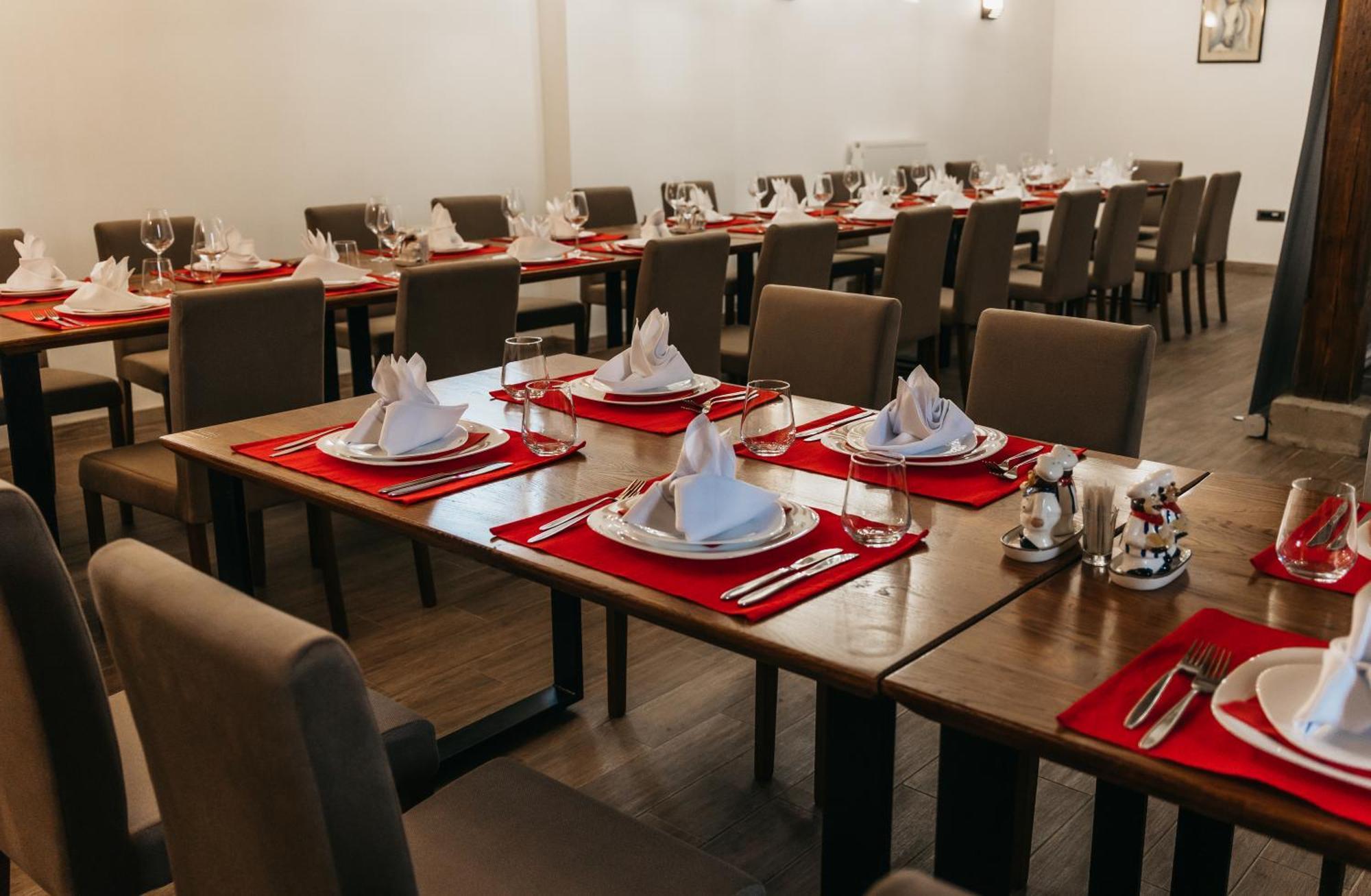 Pansion Mihica Dvori Hotel Babina Greda Exterior photo